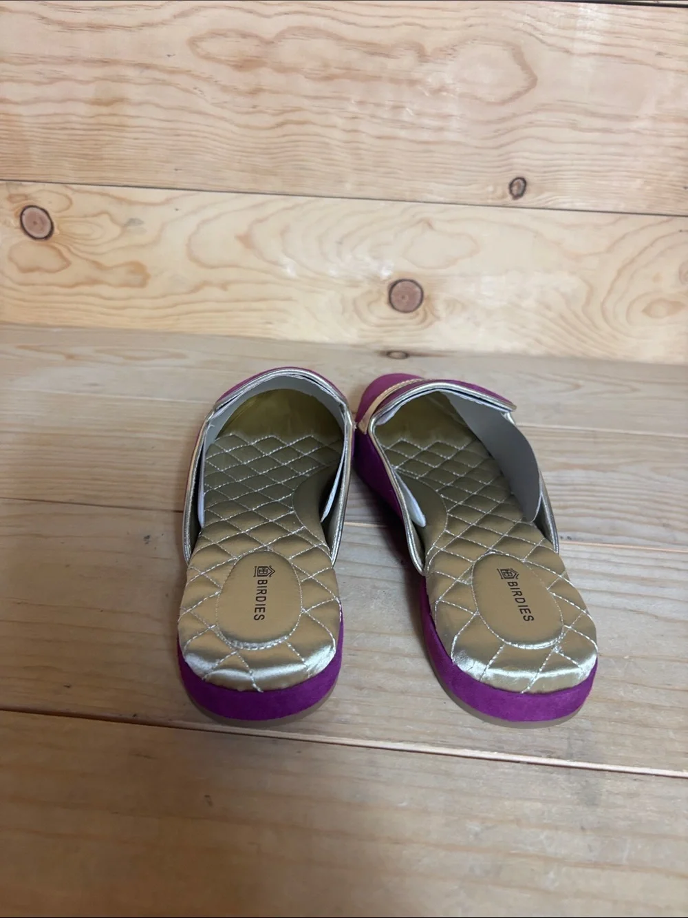 NWOT Birdies Phoebe Berry Magenta Suede and Gold slides size 10